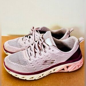 Skechers Glide-Step light lavender sneakers